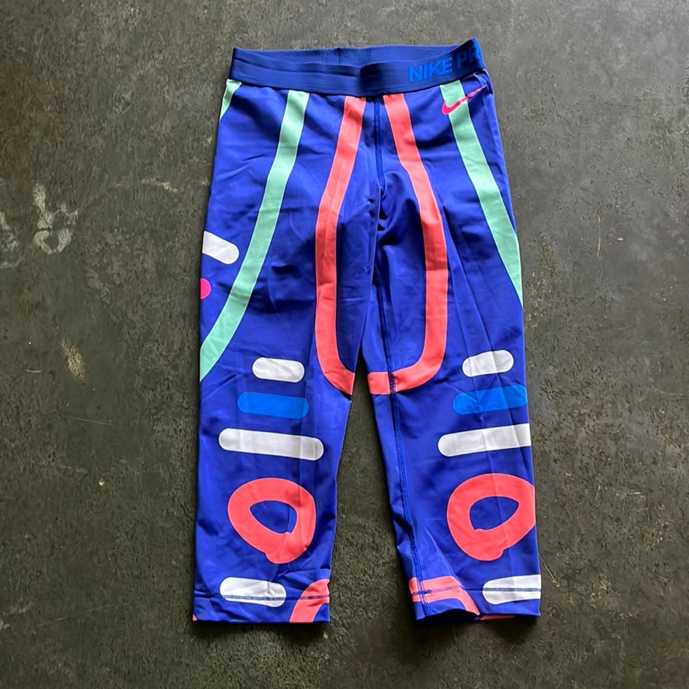 Nike pro cropped leggings sz S